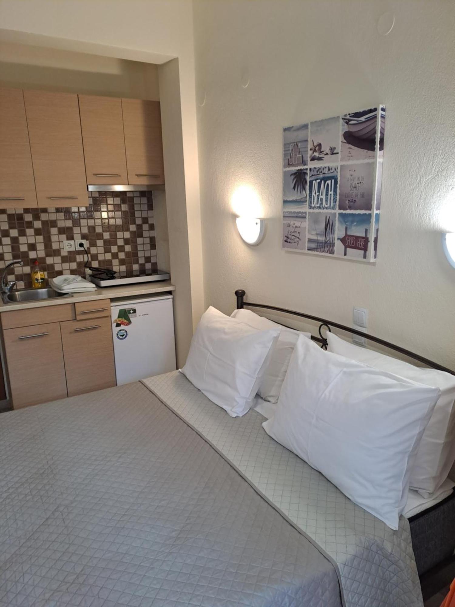 Diolkos 2 Apartman Néa Róda Kültér fotó